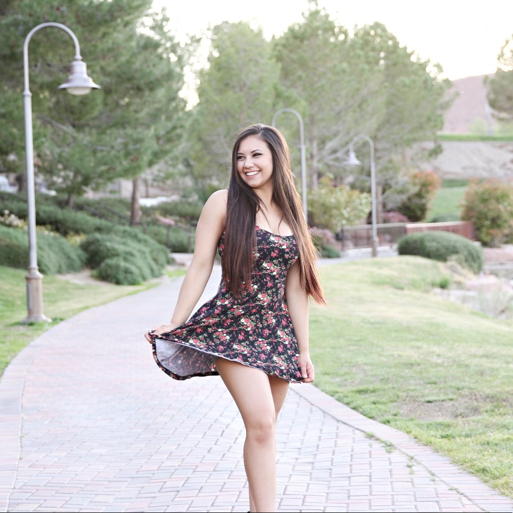 SOLD! Adorable Floral Skater Dress